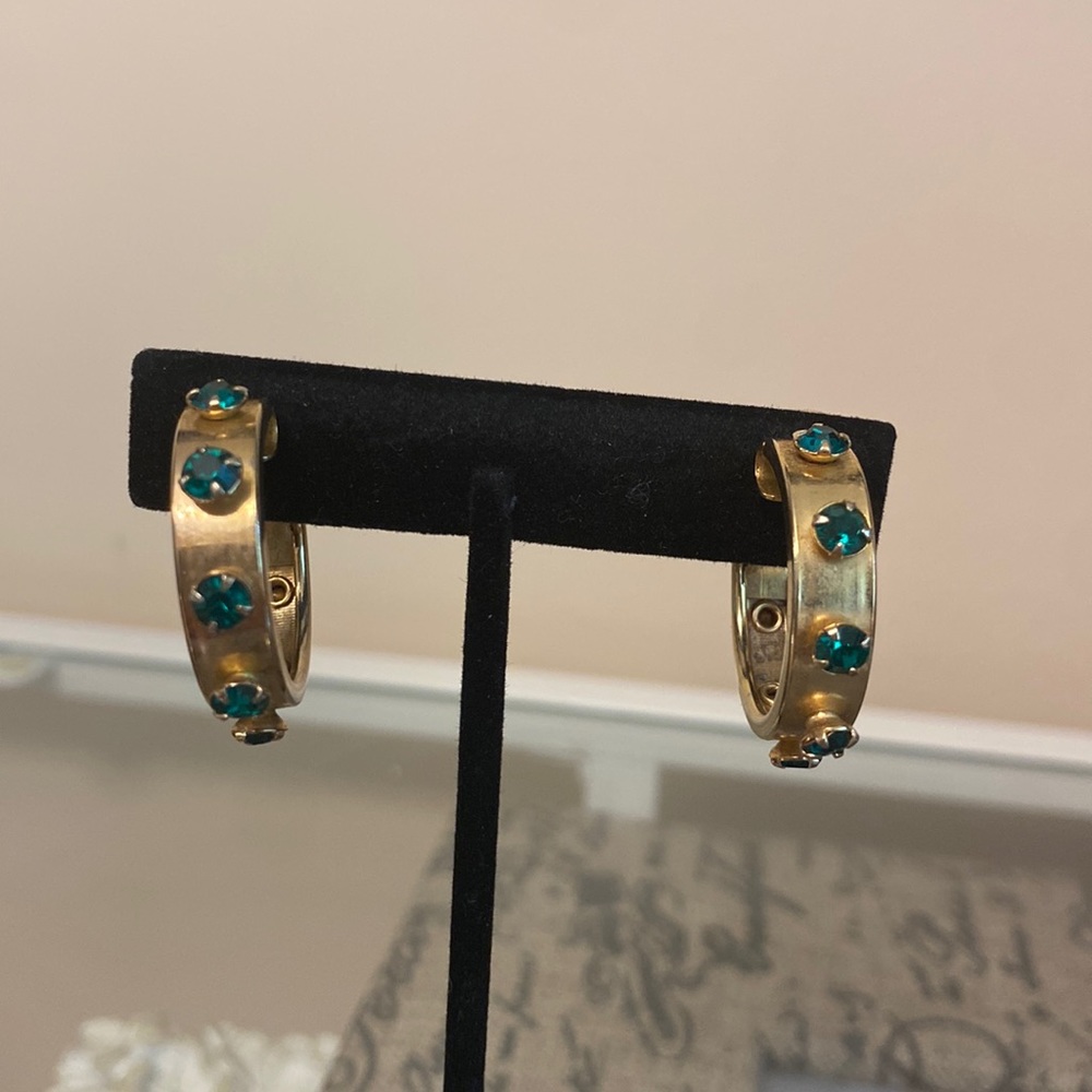 Vintage Gold Tone Clip On Earrings